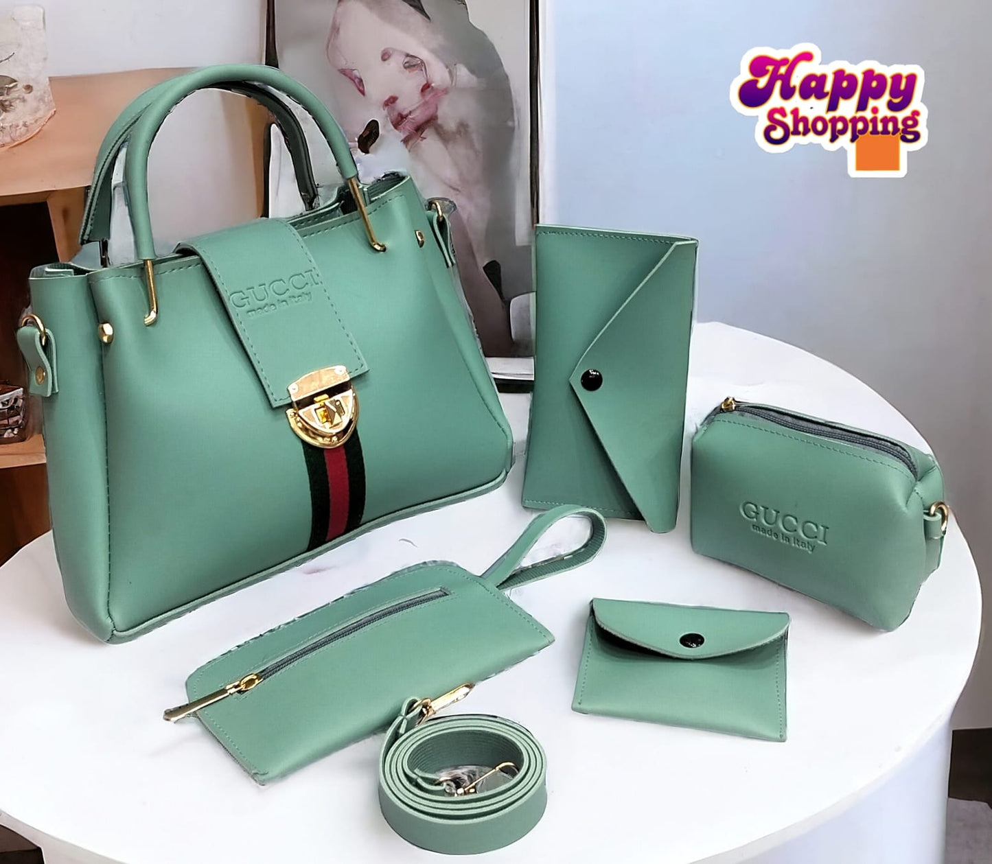 Chic and Elegant Ladies Gucci Bag – Timeless Luxury